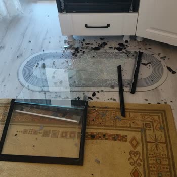 Fırın Camının Kendiliğinden Patlaması Sonucu Güvenlik Riski Ve Garanti Sorunu