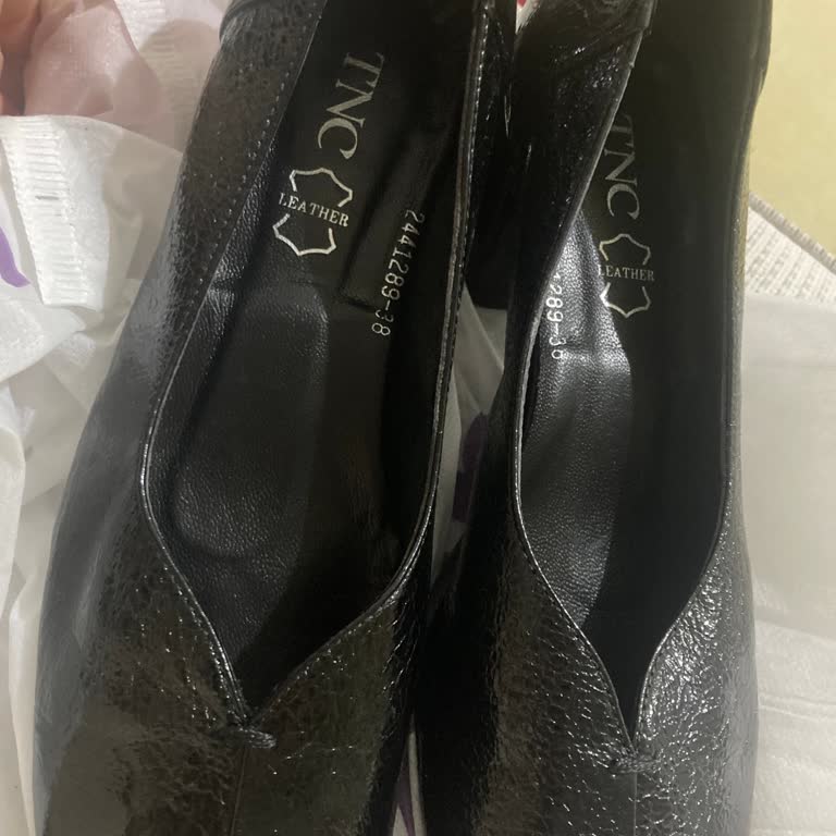 Gerçek Deri Diye Satılan Ayakkabıların Suni Deri Çıkması Ve Çözüm Sunulmaması