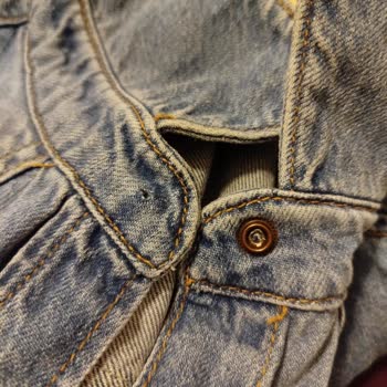 Yeni Alınan Kot Gömlekte Düğme Kopması Sorunu