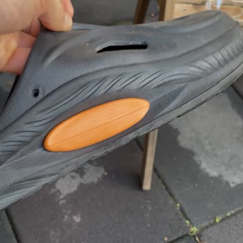 Aldığım Ortopedik Terlik Kısa Sürede Yırtıldı, Firma Değişim Talebimi Reddetti