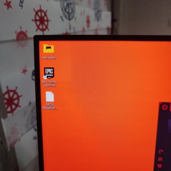 Yeni Alınan Asus Monitörde Işık Sızması Ve Kararma Sorunu Çözülmüyor