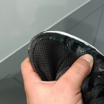 Kısa Sürede Açılan Ayakkabıya Çözüm Bekliyorum