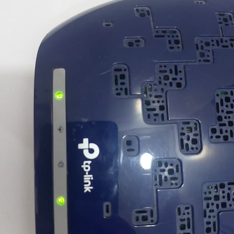 Bir Haftadır İnternetsizim: Somut Çözüm Ve Ücret İadesi Bekliyorum