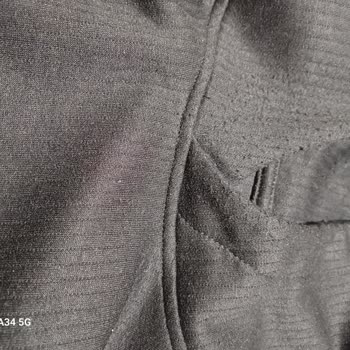 DeFacto'dan Aldığım Sweatshirt İlk Yıkamada Deforme Oldu, İnceleme Yetersiz Kaldı