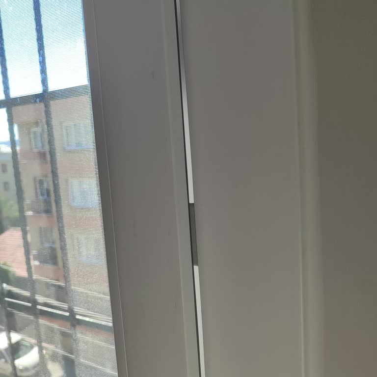 Markasız Ve Kusurlu Pencereyle Mağdur Edildik, Ulaşılamıyor!