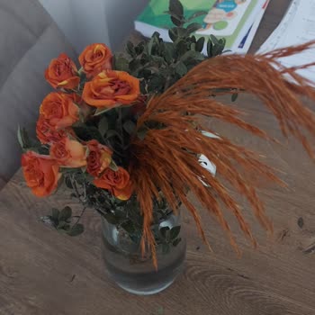 Sipariş Edilen Çiçek Görselden Farklı Geldi, Çözüm Sunulmadı