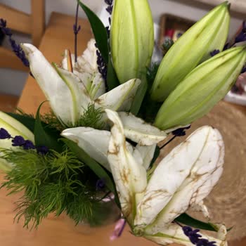 Çiçek Teslimatı Gecikti, Bozuk Ve Eksik Ürünle Mağdur Edildim