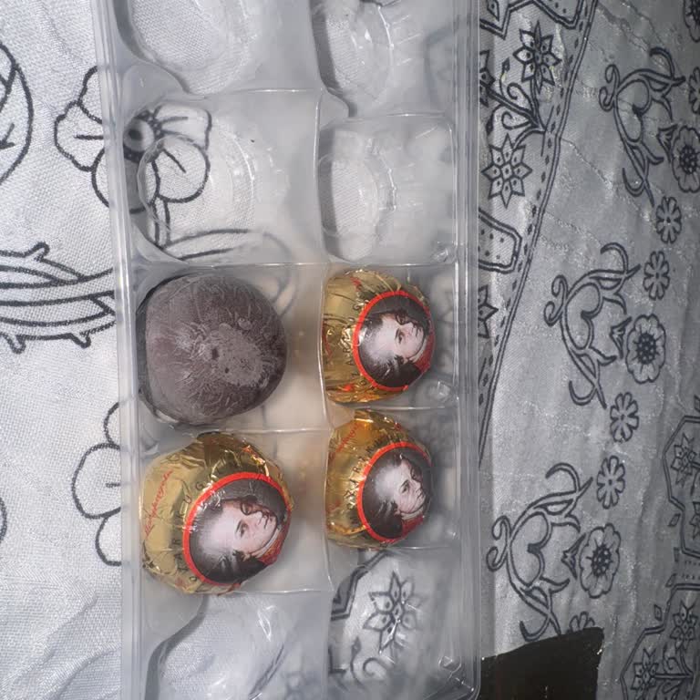 Bozuk Çikolata Satışı Nedeniyle Yaşanan Mağduriyet Ve Hayal Kırıklığı