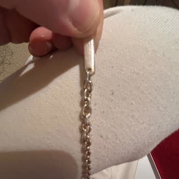 Kısa Sürede Sararan Bileklik İçin Yetersiz Çözüm Ve Değişim Talebi