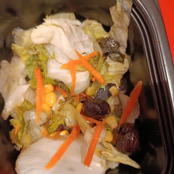 Tavuk Dünyası Paket Salatası Bozuk Çıktı Gıda Güvenliğinden Endişeliyim