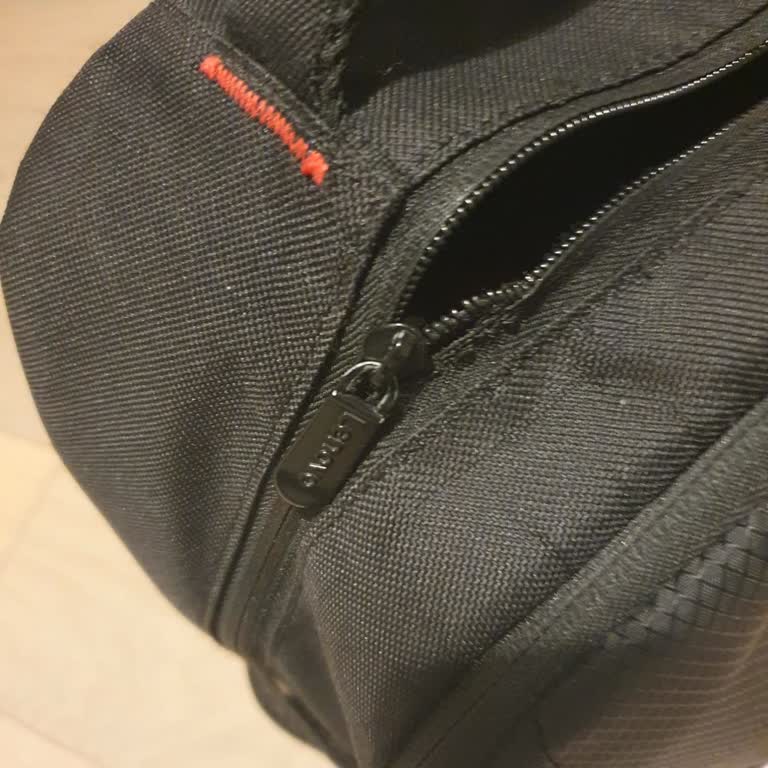 Yeni Alınan Sırt Çantasında Kısa Sürede Fermuar Arızası