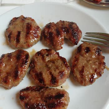 Yanık Köfte, Hijyen Sorunu Ve Kasiyer Davranışıyla Büyük Hayal Kırıklığı