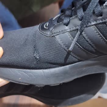 Kısa Sürede Açılan Ayakkabı Ve Yetersiz Müşteri Hizmeti Nedeniyle Mağduriyet