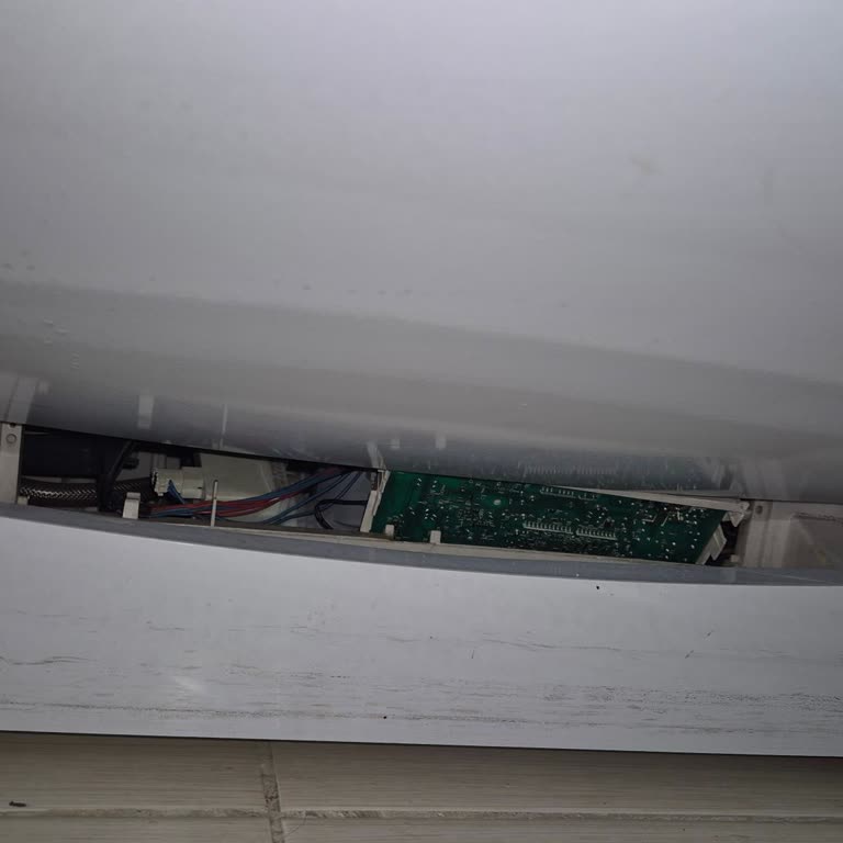 Servis Sonrası Hasarlı Ve Eksik Teslim Edilen Bulaşık Makinesi