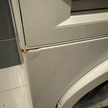 Bosch Çamaşır Makinesinde Süregelen Paslanma Ve Çözüm Eksikliği