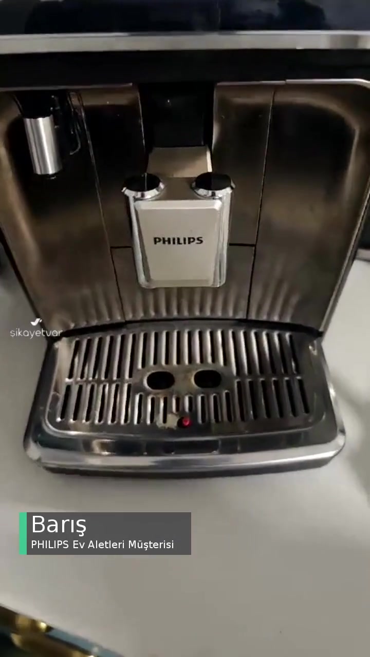 Philips Latte GO 5500 Altına Su Akıtıyor videonun kapak resmi