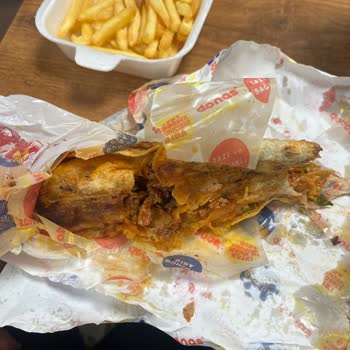 Yanık Döner Ve Parçalanmış Lavaş Nedeniyle Keyifsiz Yemek Deneyimi