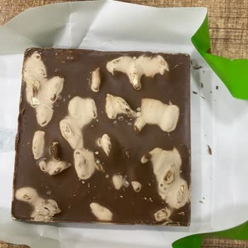 Son Kullanma Tarihi Geçmemiş Çikolatanın Bozuk Çıkması Ve Sağlık Sorunu Yaşadım