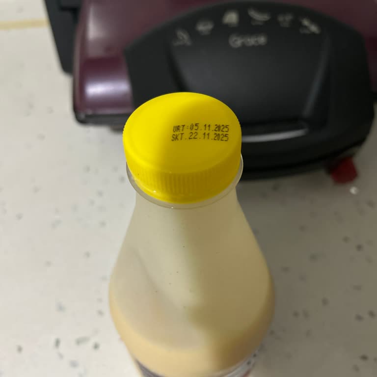 Tarihi Geçmiş Boza Yüzünden Yaşadığım Zehirlenme Ve Marketteki Denetimsizlik