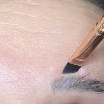 Estee Lauder Aldığım Kaş Kalemi Kaşlarımın Dökülmesine Sebep Oldu, Geri Dönüş Alamadım