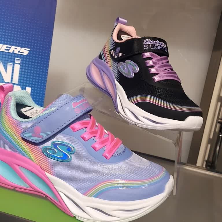 Kısa Sürede Aşınan Ve Koku Yapan Ayakkabılarda Çözüm Bekliyorum