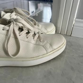 Ecco Shoe Color Fading Issue - Request For Replacement