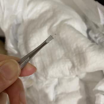 Bebek Bezinden Çıkan Demir Tel Güvenlik Endişesi Yarattı