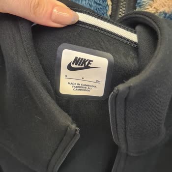 Intersport Yüksek Fiyatlı Nike Eşofman Takımında İlk Kullanımda Deformasyon Ve İade Talebi