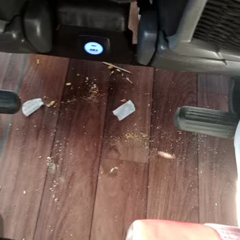 Isparta Petrol Turizm Gecikmeli Sefer, Yanlış Koltuk Ve Temizlik Sorunu: Ücret İadesi Talebim!