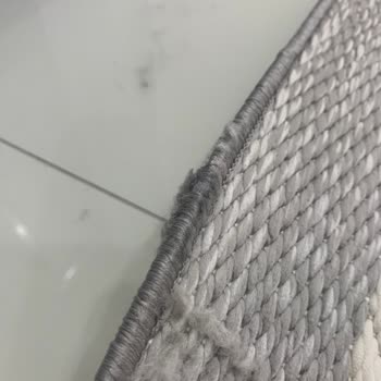 Sipariş Verdiğim Halı Defolu Ve Yanlış Ölçüde Geldi Firma İletişime Geçmiyor