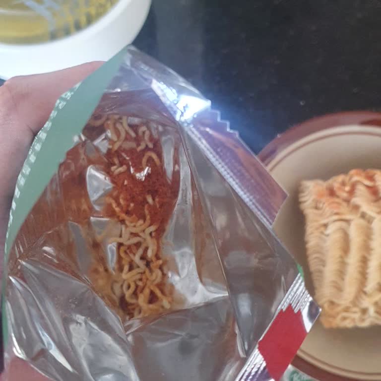 Problemas de higiene y sabor en fideos instantáneos Knorr