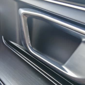 Yeni Araçta Kapı Kolu Krom Kaplama Kısa Sürede Soyuldu Garanti Reddedildi