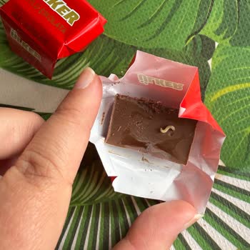 Ülker Sütlü Çikolatada Karşılaştığım Şok Edici Hijyen Sorunu