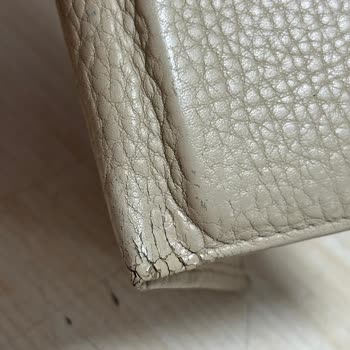 Kısa Sürede Çatlayan Kartlık İnceleme Sonrası Daha Kötü Durumda Geri Geldi