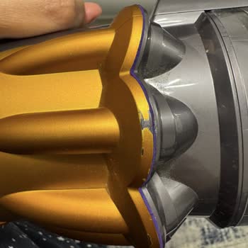 Dyson V12 Süpürgemde Arızalar Ve Yetersiz Servis Mağduriyeti