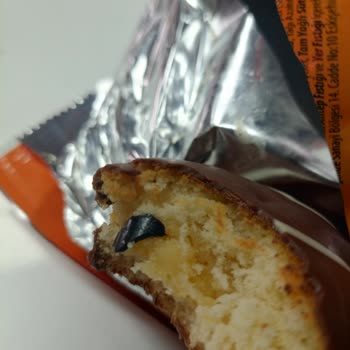 Eti Pop Kekten Çıkan Plastik Parça Sağlığımı Tehlikeye Attı