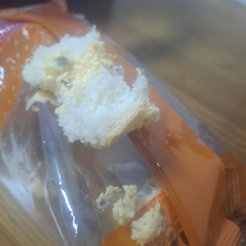 Tommis Çıtırım Tavuk Burger İçinden Sert Parçalar Çıktı, Sağlık Sorunu Yaşadım