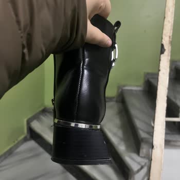 Aldığım Botun Topuğu Kısa Sürede Çıktı, Değişim Talebime Dönüş Yapılmıyor