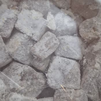 Tatlıbak Ümraniye Şubesinden Aldığım Ürünlerde Kurt Çıkması Ve İlgisizlik