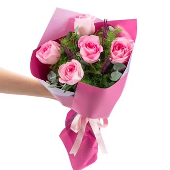 Öğretmenler Günü'nde Beklentileri Karşılamayan Solmuş Çiçekler Ve İade Talebi