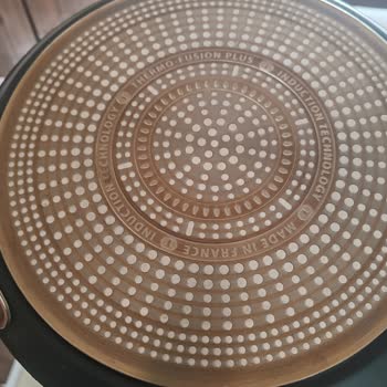 Tefal Krep Tavasında İlk Kullanımdan İtibaren Tabanda Sararma Sorunu Yaşadım