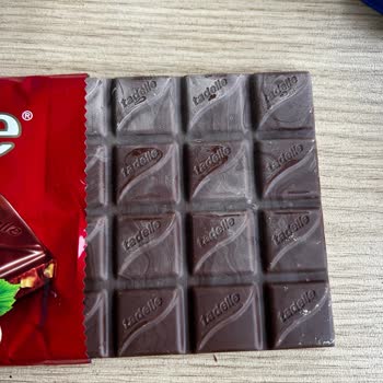 Tadelle Çikolatada Tazelik Ve Kalite Sorunu: Sağlık Endişesi Ve Hayal Kırıklığı