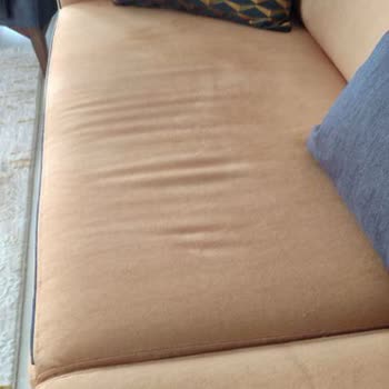 Kısa Sürede Bozulan Koltuk Takımına Yetersiz Çözüm Ve İlgisizlik