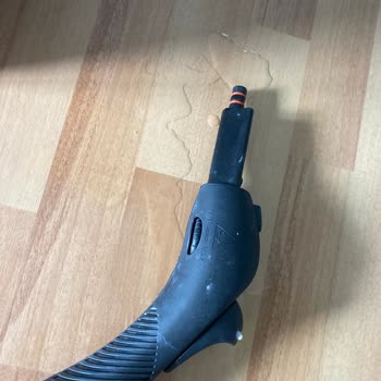 Buharlı Temizlik Makinesi Hem Güvenlik Riski Hem De Garanti Belirsizliği Yaşatıyor