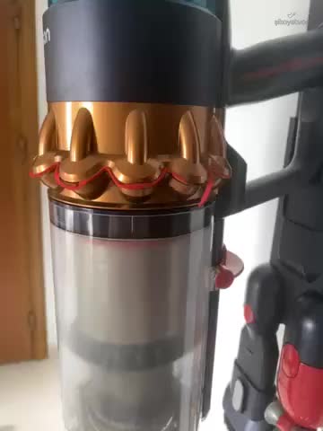 Verschleiß an Gehäuseteilen und Leistungsabfall bei Dyson Gen5 Detect Videovorschaubild