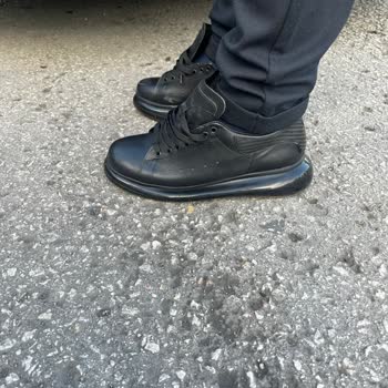 6 Bin TLye Aldığım Ayakkabının İlk Günden Air Tabanı Patladı Satıcı Sorumluluk Almadı