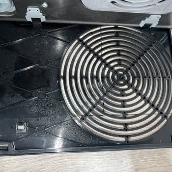 Arçelik Hibrit Kurutma Makinesi Sürekli Su Akıtıyor, Çözüm Sağlanamıyor