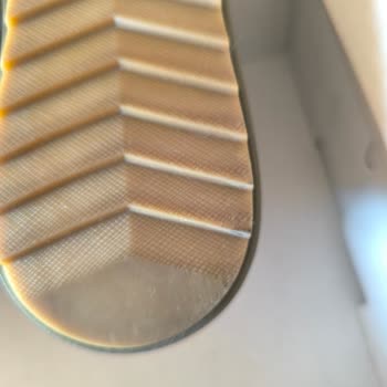 Kullanılmış Bot Yeni Diye Gönderildi İade Ve Para İadesi Talebim Var