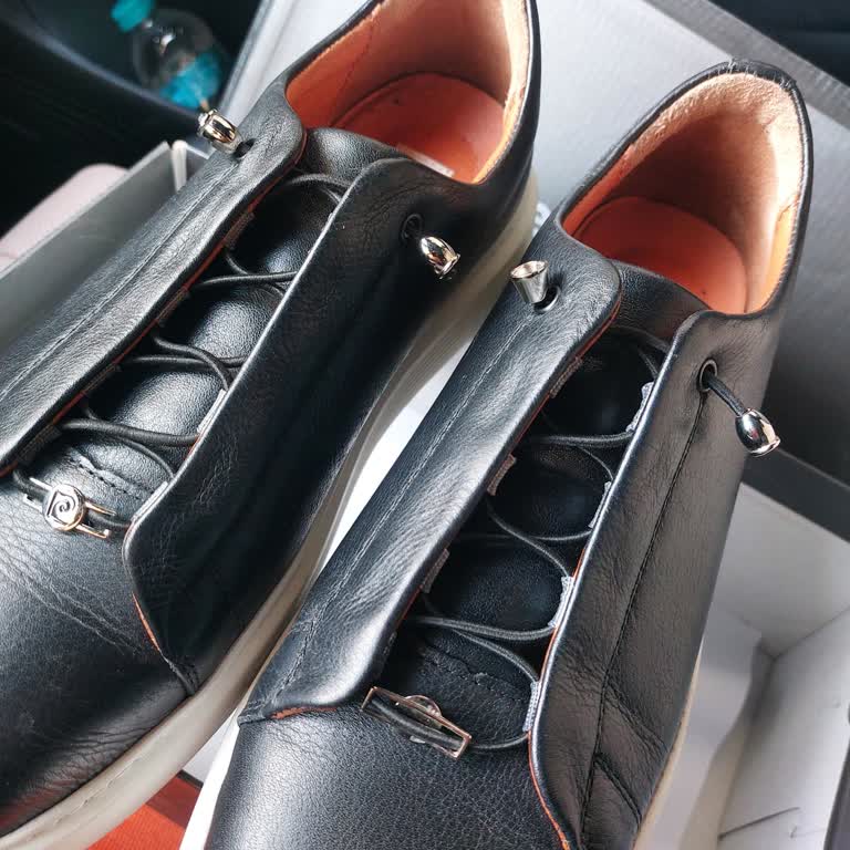 Pierre Cardin Giyim Bir Kez Giyilen Ayakkabının Sorunları Ve İlgisiz Mağaza Deneyimi