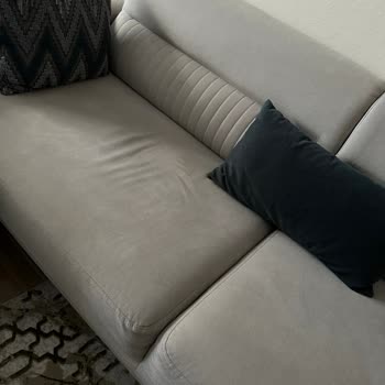 Kısa Sürede Deforme Olan Koltuklar Ve Yetersiz Servis Desteği